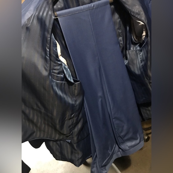 Gulliano Couture Wool 3-Piece Suit Brand New With Tag - Picture 8 of 15